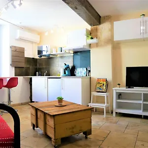 Le Travertin França