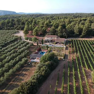 https://domaine-de-villemus-le-gte.fr-provencehotel.com